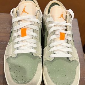 Nike Air Jordan 1 Low SE